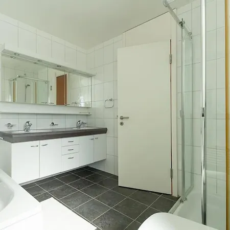 Lakeside-apartment-1 Grand Familial Avec 2 Terrasses Et Vue Panoramique