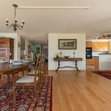 Lakeside-apartment-1 Grand Familial Avec 2 Terrasses Et Vue Panoramique דירה *