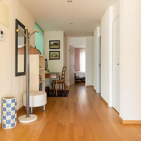 Lakeside-apartment-1 Grand Familial Avec 2 Terrasses Et Vue Panoramique דירה וואי